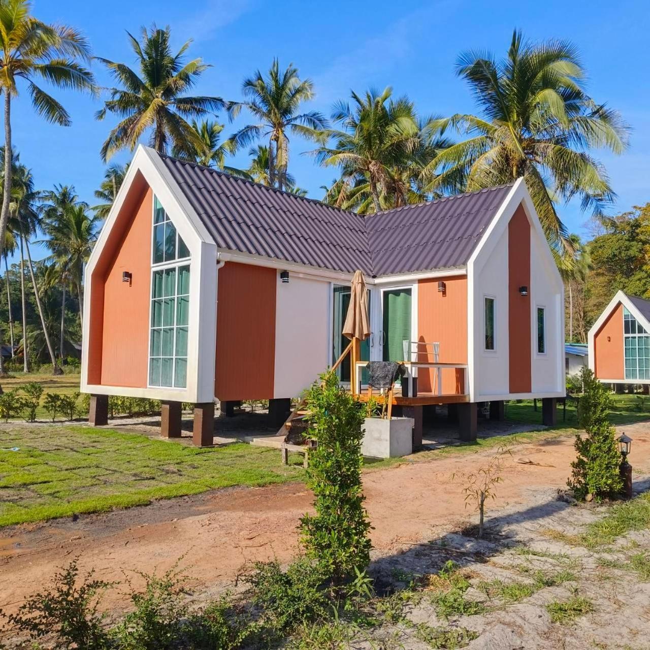 Koh Kood Neverland Beach Resort Ko Kut Екстериор снимка